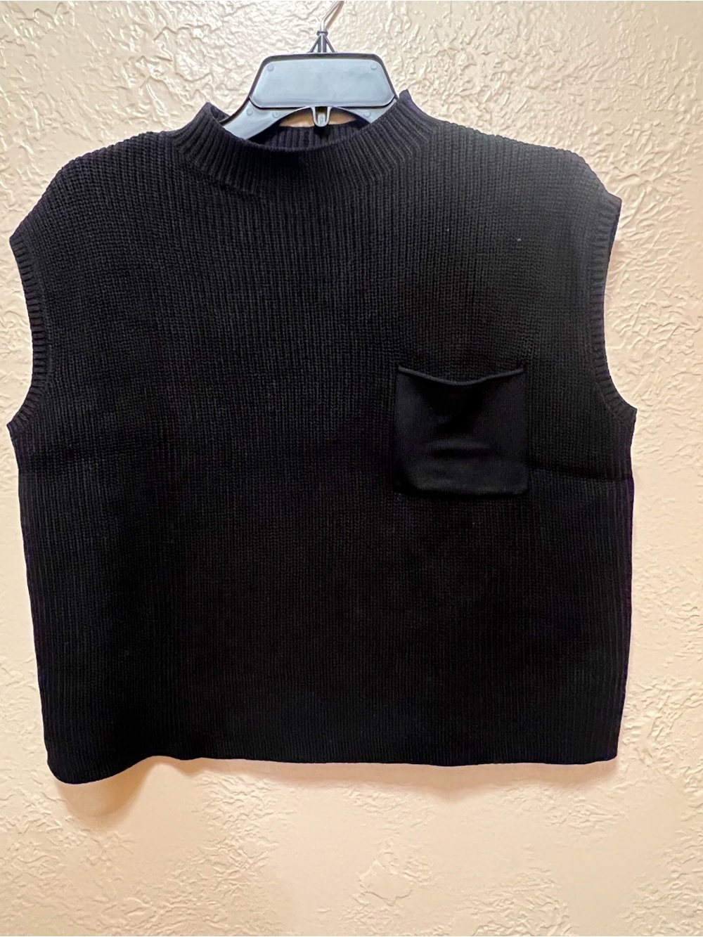 Women’s Black Knit Sleeveless Sweater Vest